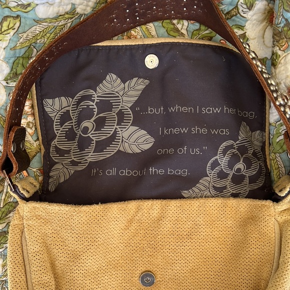 COPY - Tylie Malibu tan Purse - Picture 3 of 7